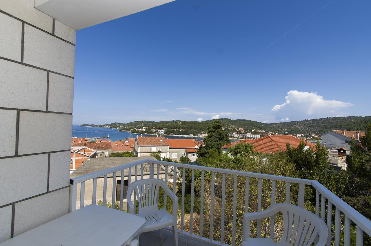 Apartments Vela Luka Buitenkant foto