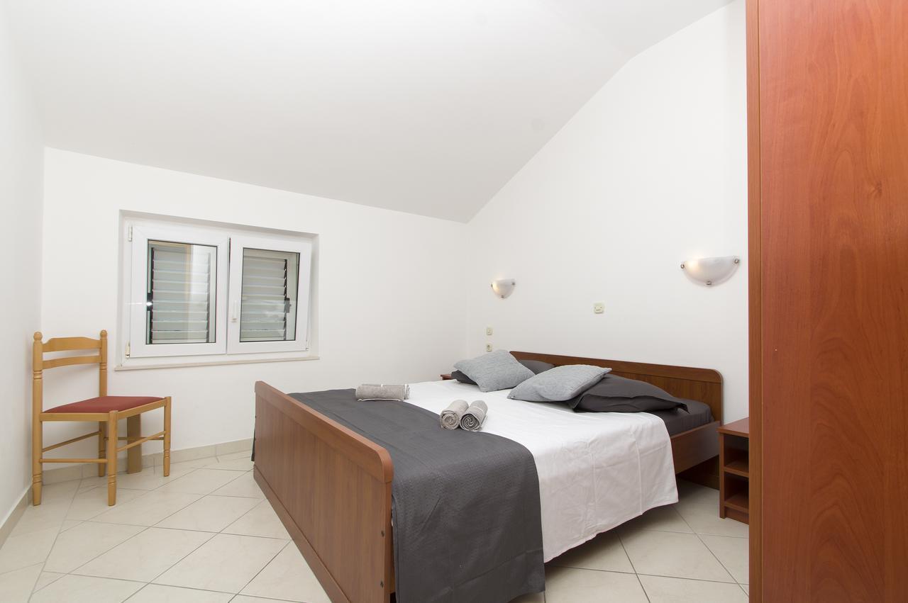 Apartments Vela Luka Buitenkant foto
